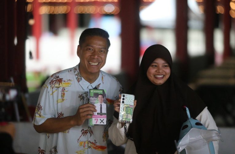 หัวหน้าพรรคพลวัต “กัณวีร์ สืบแสง” เลือกลง 3 จชต.โค้งสุดท้าย เตรียมปราศรัยใหญ่ ที่ปัตตานี นำนโยบาย “กินได้” ไม่ขายฝัน ย้ำ “ไฟใต้ต้องดับ” พร้อมนโยบายสันติภาพอย่างยั่งยืน 3 ขาแรก