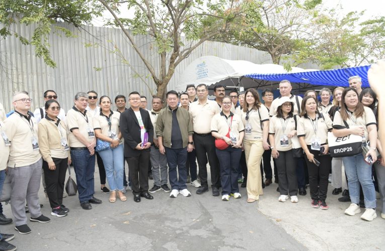 นนทบุรี-คณะทูตและผู้แทนองค์กรระหว่างประเทศ ร่วมสังเกตการณ์เลือกตั้ง ส.ส. และการออกเสียงประชามติ