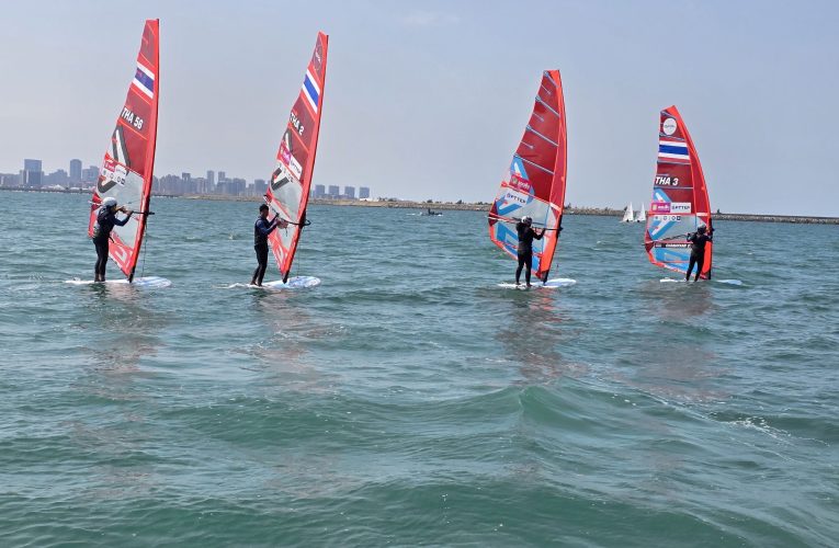 รอลุ้น 4 วินด์เซิร์ฟ แบกอายุ ลุ้นเหรียญเอเชียนบีชเกมส์