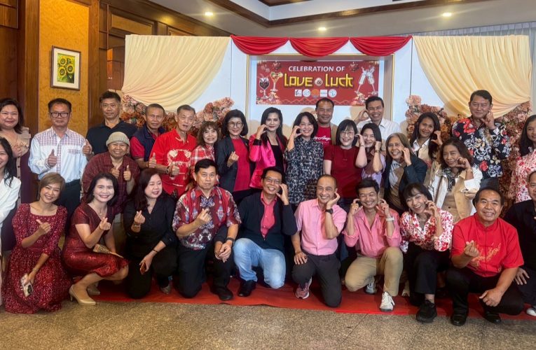 สมาคมโรงแรมจังหวัดระยอง จับมือเครือข่ายภาคการท่องเที่ยวรวม 5 องค์กร จัดงานเลี้ยงสังสรรค์ปีใหม่ขอบคุณภาครัฐ และเอกชนที่ช่วยหนุนเครือข่ายภาคท่องเที่ยว