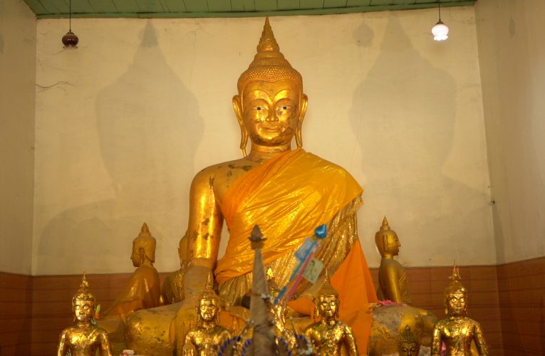 ข่าว หลวงพ่อใหญ่ หลวงพ่อเที่ยงวัดบางแขมอิทธิฤทธิ์บารมีสูง