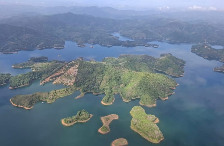 ยะลาเจ้าหน้าที่สำนักบริหารพื้นที่อนุรักษ์ที่ 6 ตรวจสอบสภาพป่าครอบคลุมพื้นที่อุทยานแห่งชาติบางลางเสริมสร้างความมั่นคงทรัพยากรธรรมชาติ