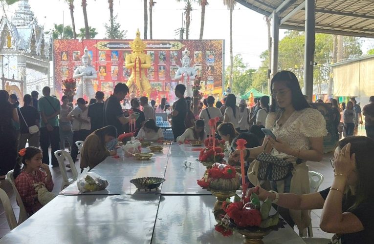 ปทุมธานี ขอครั้งแรกก็เฮ! สาวปทุมฯ ขายที่ดิน 2 ล้าน หนุ่มขับรถรับจ้างขอครั้งแรกก็สมหวังเร่งแก้บนท้าวเวสฯ