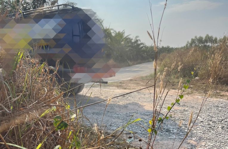 ร้องรถปฏิกูลทิ้งเรี่ยราด