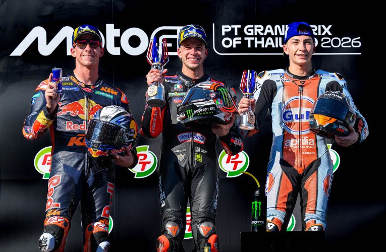 “พีที กรังด์ปรีซ์ ออฟ ไทยแลนด์” ทุบสถิติผู้ชมมากที่สุด “เบซเซ็คคี” ผงาดแชมป์สนามแรก – “มาร์เกซ” ดวงแตกยางระเบิด