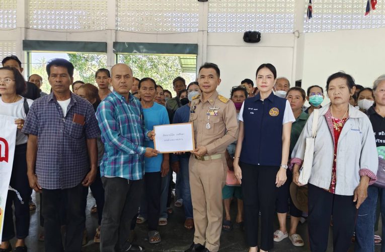 เงินฝากกว่า 30 ล้านสะดุดชาวบ้านบางสะพานเกือบร้อย บุกอำเภอร้องตรวจสอบสถาบันการเงินชุมชน