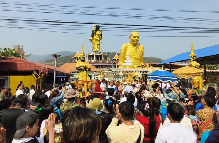 มหากุศลศรัทธาตรงวันมาฆบูชา! วัดแม่ตะไคร้เชียงใหม่จัดงานใหญ่ “443 ปี ชาติกาลหลวงปู่ทวด” สมโภชองค์ยืนสูงที่สุดในโลกและองค์นั่งใหญ่ที่สุดในโลก admin กลุ่มข่าวด่วน พร้อมสื่อมวลชนทำบุญวันนักข่าว