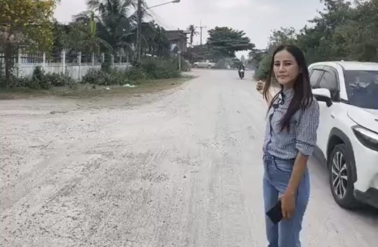 ’อรุณรัศมี‘ ลงพื้นที่แก้ปัญหาที่กระทบชาวบ้านชุมชนหนองมะนาวนานกว่า 30 ปีไม่มีการแก้ไข