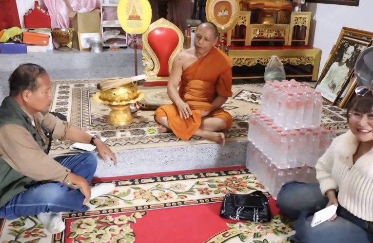 นายกสมาคมผู้ประกอบการร้านอาหารแผงลอยฯ นำสื่อชมแหล่งวัฒนธรรม “วัดหุบตาโครต–บางปู” วัดเก่าแก่กว่า 70 ปี แหล่งท่องเที่ยวสายบุญสามร้อยยอด