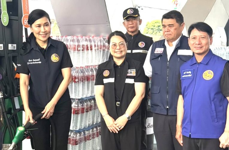 ”ผู้ว่าฯ นครปฐม นำทีมตรวจสถานีบริการน้ำมัน สร้างความมั่นใจประชาชนด้านราคาและคุณภาพพลังงาน“