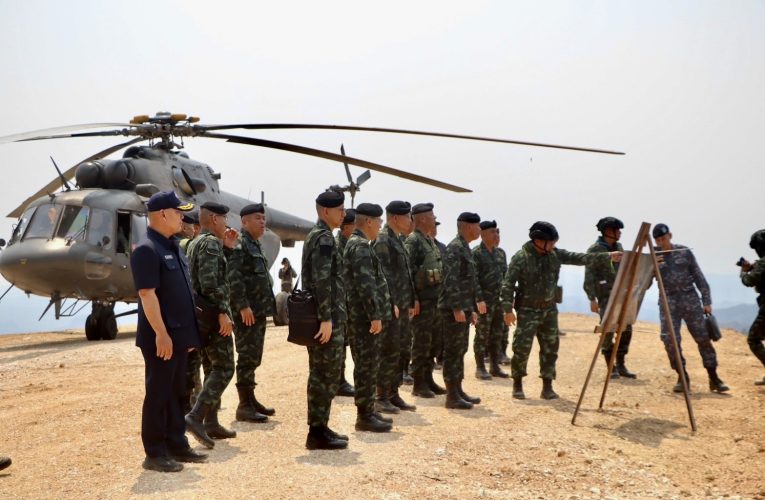 ผบ.สูงสุดตรวจเยี่ยมชายแดนเมืองสามหมอก