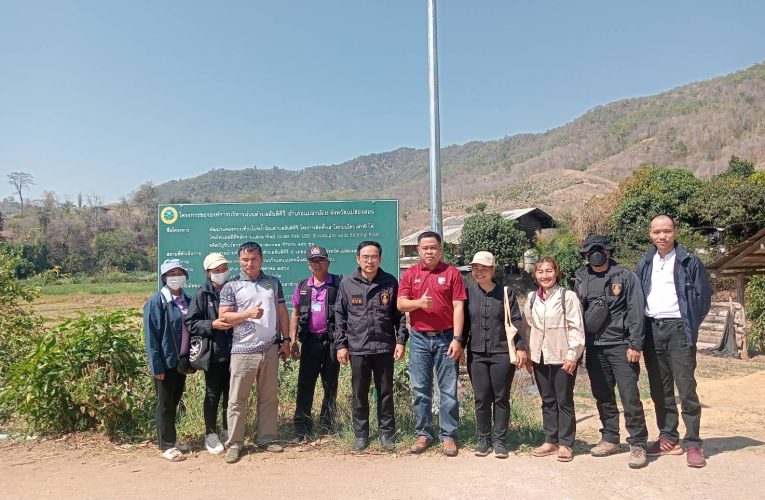 สอบติดตั้งเสาไฟอ้างโป่งน้ำร้อนแต่ไม่ถึง