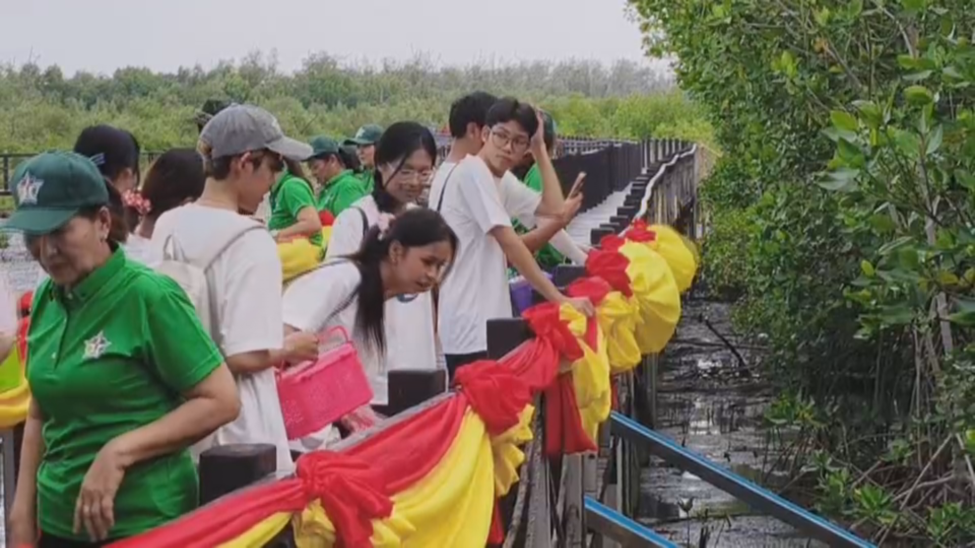 ชลบุรี – เครือข่ายกตัญญูคลับ มทบ.14 ร่วมอนุรักษ์ธรรมชาติป่าชายเลน