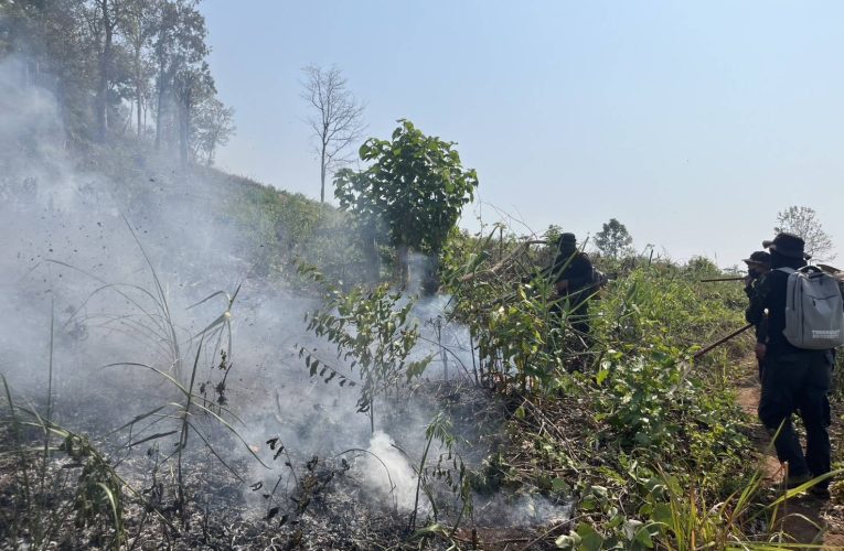 ยังดับไม่ได้ไฟป่าขุนแม่ต้อบ