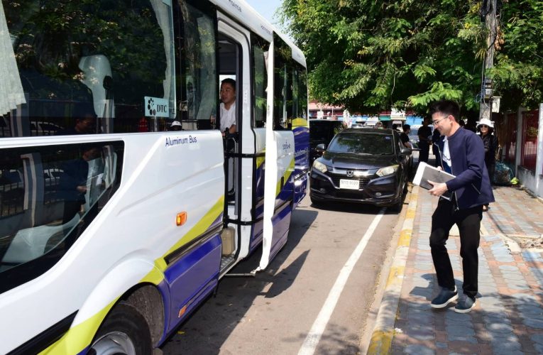 อบจ.ราชบุรีเตรียมยกระดับการเดินทางรอบเมืองโดยรถเมล์ไฟฟ้า EV BUS” ขับเคลื่อนด้วยพลังงานสะอาด เป็นมิตรต่อสิ่งแวดล้อม