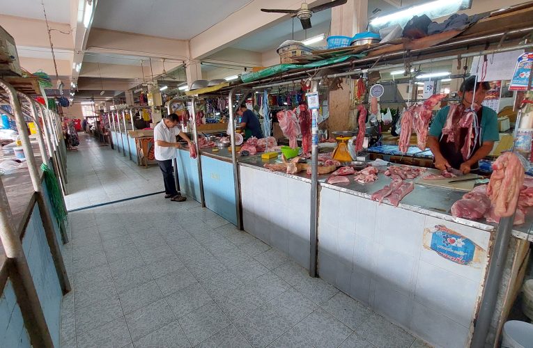 ยะลาชาวบ้านเดือดร้อนหนัก หมู-ไก่-ไข่พุ่งไม่หยุด เนื้อหมูแดงทะลุโล 180