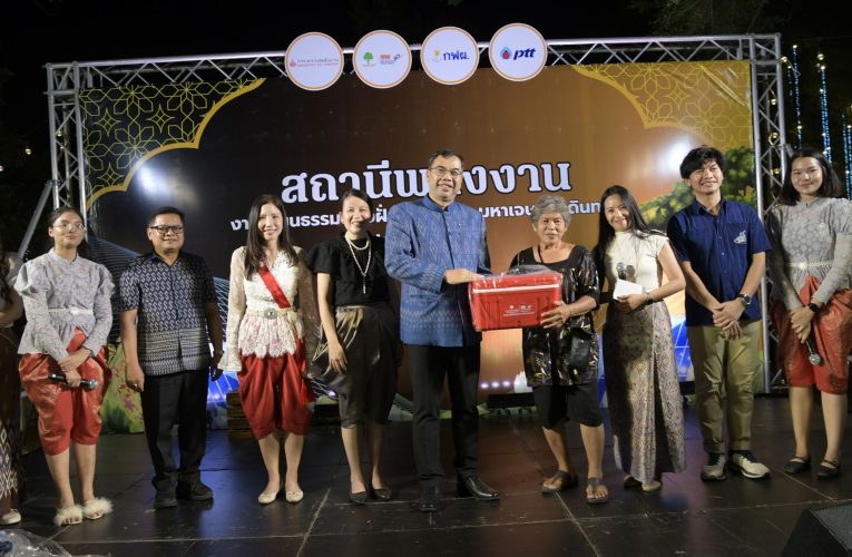 นนทบุรี- ผู้ว่าฯ ตรวจเยี่ยมสถานีต่าง ๆ ในงาน “วัฒนธรรมสองฝั่งเจ้าพระยา มหาเจษฎาบดินทร์“