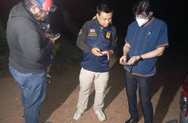 ไฟไหม้ป่ากลางดึกนายอำเภอรุดไปอำนวยการอย่างเร่งด่วน