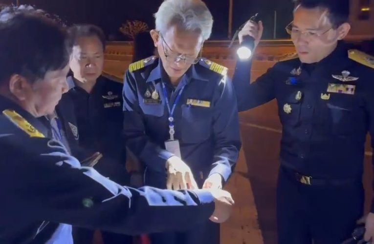 สุรินทร์-ศุลกากรช่องจอม ลุยน้ำมันต่อเนื่อง จับมือสรรพสามิต เข้มงวดกดดันคุมเข้มอีสานใต้ มั่นใจน้ำมันยังพอใช้ไม่ขาดแคลน