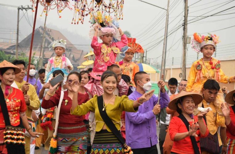 เชิญเที่ยวปอยส่างลอง