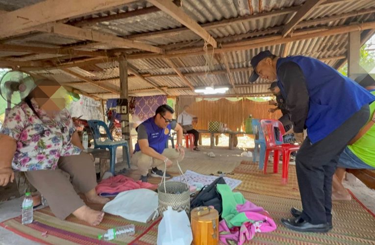 ปกครองเมืองหนองคาย บุกทลายบ่อนไฮโล กระท่อมกลางทุ่งนา รวบนักพนัน 13 ราย หลังได้รับแจ้งจากชาวบ้าน