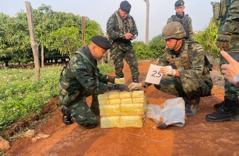 เชียงใหม่ – ทหารลาดตระเวนพบขนยาบ้า25เป้เกือบ6ล้านกว่าเม็ด