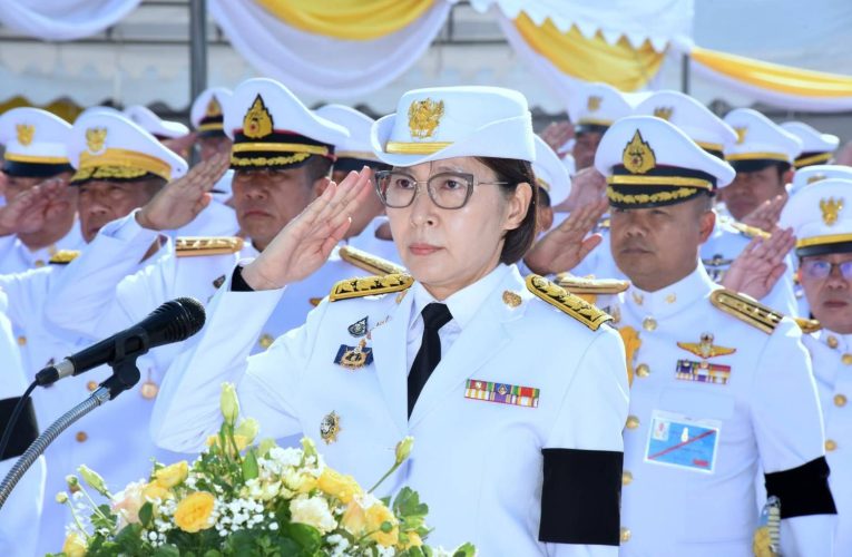 จังหวัดราชบุรีประกอบพิธีวางพานพุ่มถวายราชสักการะ เนื่องใน “วันจักรี” ประจำปี 2569