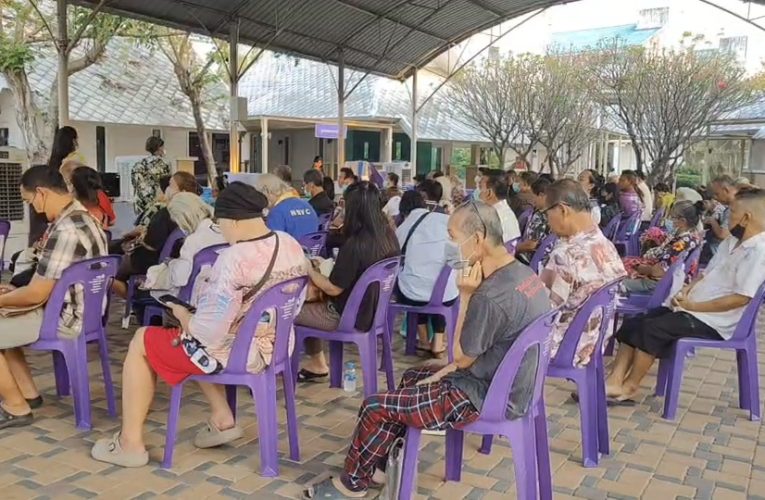 ผู้ป่วยเอือมระอาเจอปัญหาพวกอีแอบฉกบัตรคิวเจาะเลือด