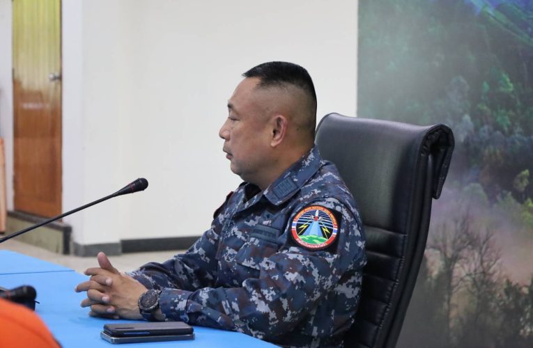 กองทัพบกจัด ฮ. MI -17 สนับสนุนแก้ไฟป่าในพื้นที่เข้าถึงยาก พร้อมระดมหน่วยทหารฉีดฝุ่นละอองในพื้นที่