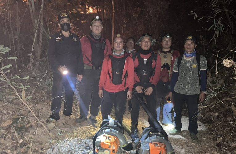 เร่งดับไฟป่าบ้านขุนกลางหวิดลามเข้าหมู่บ้าน