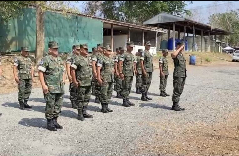 จันทบุรี-ผบ.กปช.จต. พร้อมคณะตรวจเยี่ยมมอบสิ่งของ บำรุงขวัญ ณ หน่วยปฏิบัติการทุ่นระเบิดด้านมนุษยธรรมกองทัพเรือ