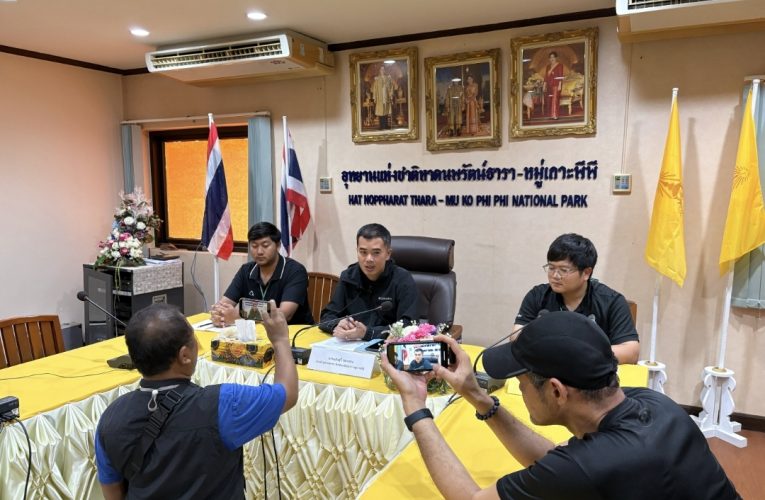 หัวหน้าแสงสุรีชี้เจ้าหน้าที่โป๊ะท่าเรืออุทยานอ่าวมาหยาไม่มีสิทธิ์เก็บรายได้จดนับจำนวนนักท่องเที่ยวใส่ฝ่ามือกันลืม