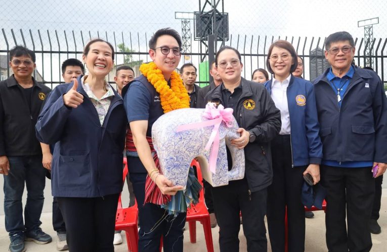 รัฐมนตรีช่วยว่าการกระทรวงมหาดไทย และคณะ ตรวจเยี่ยมศูนย์บริหารจัดการน้ำ องค์การบริหารส่วนตำบลเจดีย์หัก อ.เมือง จ.ราชบุรี.