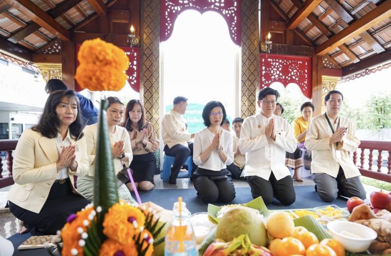 คณะแพทยศาสตร์ มหาวิทยาลัยเชียงใหม่ จัดพิธีบวงสรวงเปลี่ยนเครื่องสักการะขันครูหลวง 108 ประจำปี 2569