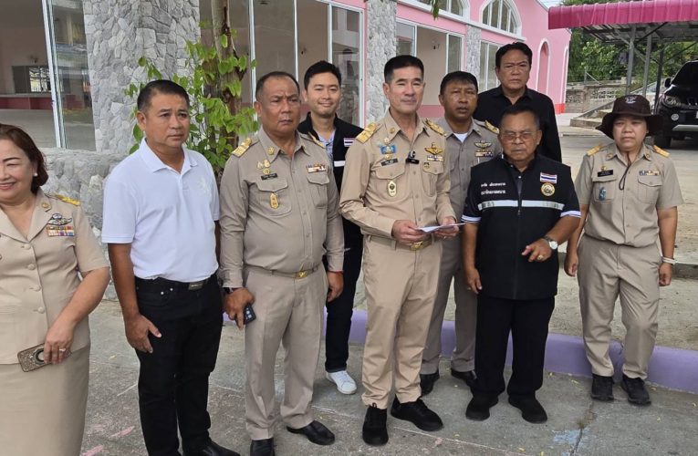 นายกหัวหินพร้อมทีมผู้บริหาร-สภา ลงพื้นที่โรงเรียนเขาพิทักษ์ ติดตามโครงการก่อสร้าง ยกระดับสถานศึกษา