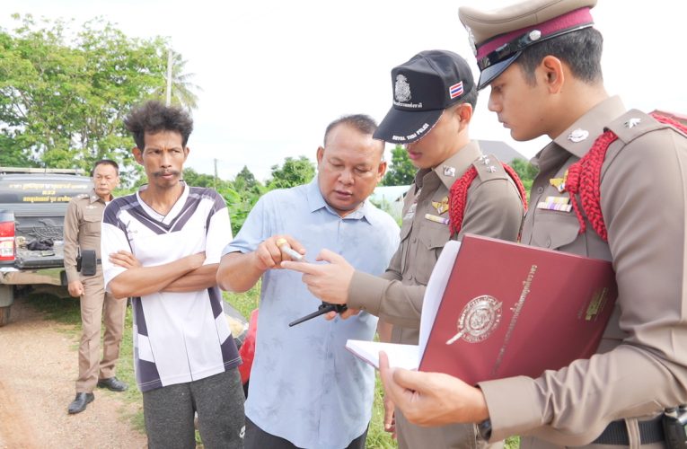ข่าว กระบะพุ่งชนเก๋งตกคลองหญิงสูงวัยดับอนาถ 1 ศw
