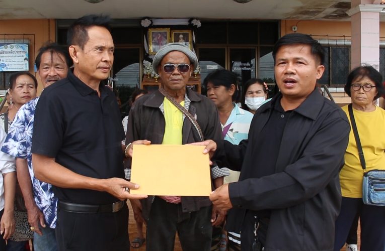 ข่าว…ชาวบ้านบุกโรงพักทวงถามคดีเก็บค่าน้ำประปาเกือบ 2 ปีไม่คืบ