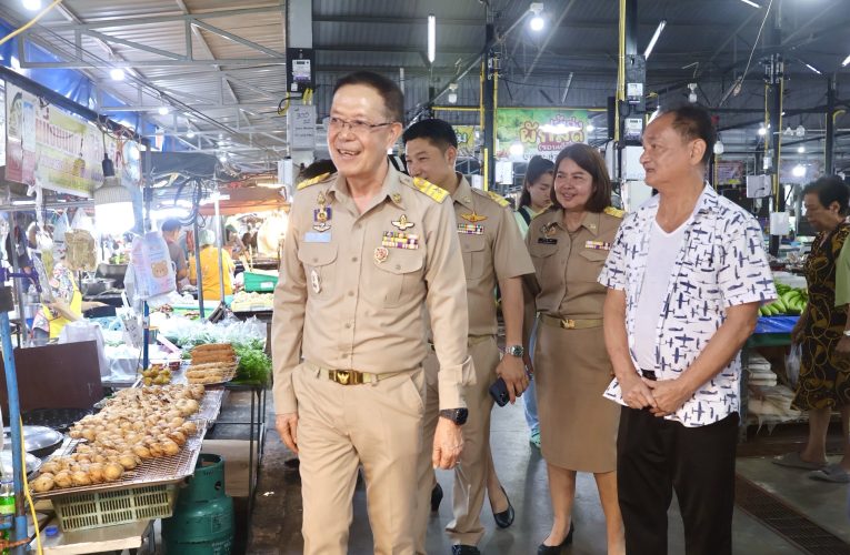 💥นายกเทศมนตรีนครระยอง ลงพื้นที่ตรวจสอบพื้นทรุดภายในตลาดวัดลุ่ม เร่งหาแนวทางแก้ไข หวั่นเกิดอันตรายต่อประชาชน