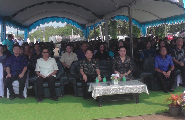 วันประมงแห่งชาติครบรอบ 100 ปีปล่อยพันธุ์สัตว์ 100 ล้านตัวกระบี่ปล่อยกุ้งกุลาดำ 2 แสนตัวกระตุ้นจิตสำนึกประชาชนอนุรักษ์ทรัพยากรในแหล่งธรรมชาติไม่ให้สูญพันธุ์ใช้ประโยชน์ได้อย่างยั่งยืน