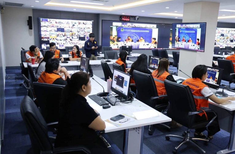 จังหวัดราชบุรีโดยสถานีอุตุนิยมวิทยาราชบุรี สำนักงานป้องกันและบรรเทาสาธารณภัยจังหวัดราชบุรี โครงการชลประทานราชบุรี สำนักงานทรัพยากรน้ำแห่งชาติ ภาค 2 ลุ่มน้ำแม่กลอง สำนักงานทรัพยากรธรรมชาติและสิ่งแวดล้อมจังหวัดราชบุรี สำนักงานทรัพยากรน้ำที่ 7 และหน่วยงานที่เกี่ยวข้อง ได้มีการเตรียมความพร้อม บูรณาการประสานข้อมูลการคาดการณ์ลักษณะสภาพอากาศ การบริหารจัดการน้ำ และทดสอบอุปกรณ์เตือนภัย ตลอด 24 ชั่วโมง เพื่อสร้างความมั่นใจต่อประชาชน ตลอดจนนักท่องเที่ยว ในพื้นที่จังหวัดราชบุรีรับมือภัยพิบัติทันท่วงที