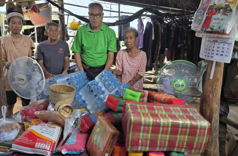สกลนคร วัดสะพานคำส่งต่อธารน้ำใจ ช่วยครอบครัวยากไร้