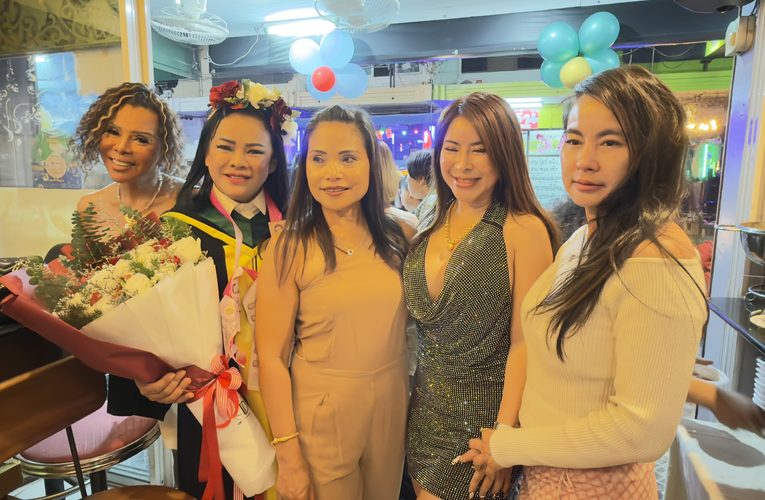 มิตรรักร่วมยินดี “นายกลิซ่า PNBA” จบโท NIDA