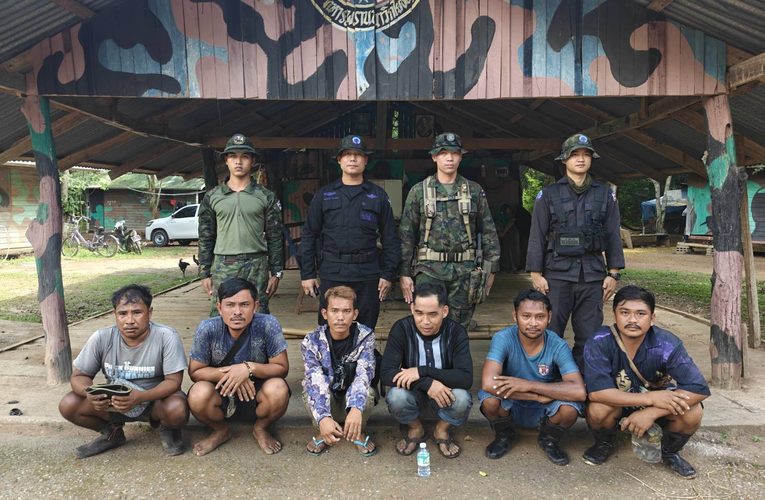 จันทบุรี/ กองทัพเรือเฝ้าระวังชายแดนต่อเนื่อง จับชาวกัมพูชาลักลอบเข้าเมือง 6 ราย