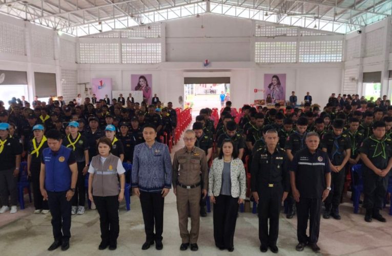 สส.รุ่งเพชร หนองบัวลำภู เขต 2 กรรมาธิการการทหาร (กมธ.) สภาผู้แทนราษฏรเปิดเวทีสร้างการรับรู้บทบาทหน้าที่ของทหารกับท้องถิ่นในการพัฒนาประเทศ ในพื้นที่เขต 2 อำเภอโนนสัง
