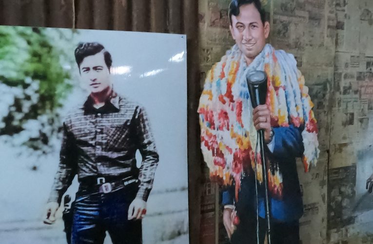 ชาวจังหวัดพิษณุโลก และแฟนคลับทั่วประเทศ จัดงาน รำลึก 56 ปี ‘ มิตร ชัยบัญชา ’ พระเอกตลอดกาล ร่วมทำบุญ-ชมภาพยนตร์เก่า ๆ ใส่ชุดมนต์รักลูกทุ่ง