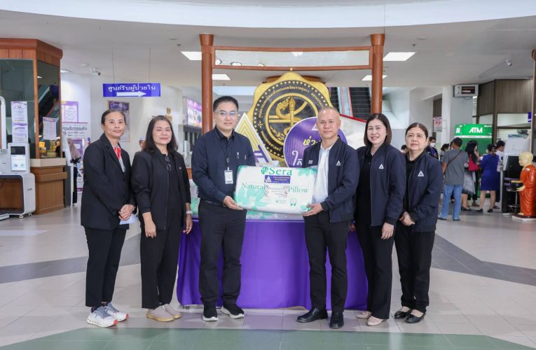 ประกันสังคมนครนายก เยี่ยมผู้ป่วยผู้ประกันตน มอบของที่ระลึกสร้างขวัญกำลังใจ เนื่องในวันนวมินทรมหาราช