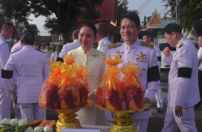 ชาวกระบี่พร้อมใจประกอบพิธีวันนวมินทรมหาราช น้อมรำลึกในพระมหากรุณาธิคุณ “พ่อหลวง รัชกาลที่ 9”