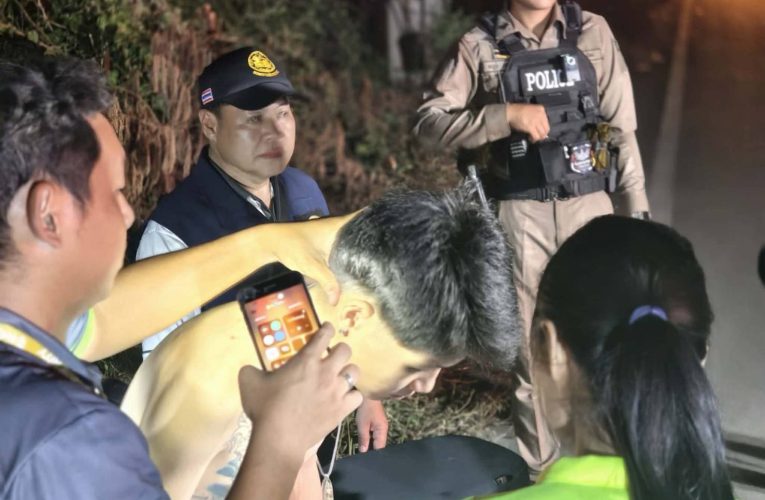 !!วัยรุ่นสารภีกว่า20คน ทำตัวตัวกร่าวอาวุธครบมือดักรุมทำร้ายคู่อริเจ็บ3รายก่อนซิ่งจยยหนีลอยนวล ผู้การเชียงใหม่ สั่งให้ท้องที่ดำเนินการเด็ดขาด