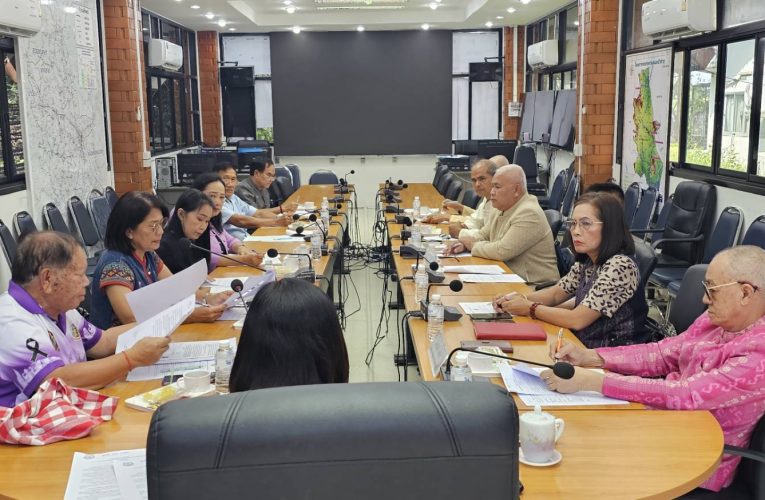 สภาวัฒนธรรมหนองบัวลำภู ปิ้ง!! ไอเดีย 33 ปี จังหวัดหนองบัวลำภูขอความร่วมมือทุกภาคส่วนเปิดเพลงที่เกี่ยวกับหนองบัวลำภู พร้อมพลิกฟื้นประเพณีการตีกลองบอกเวลาทุกวัดเหมือนในอดีตพร้อมกันวันที่ 1 ธันวาคม 2569