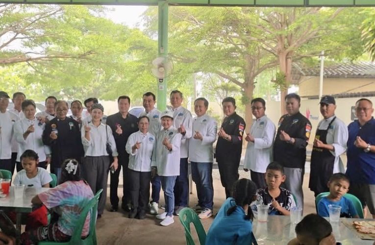 สมาพันธ์เชฟภาคตะวันออกจัด “เชฟอาสาสัญจร” ฉลองวันเชฟโลก 2026 เติมรอยยิ้มให้เด็กๆ บ้านครูจา